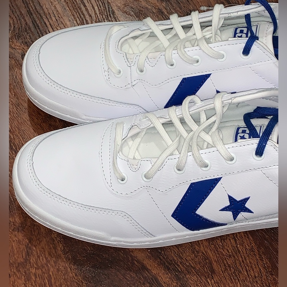 Converse White and Blue Low-Top Sneakers - Picture 5 of 16